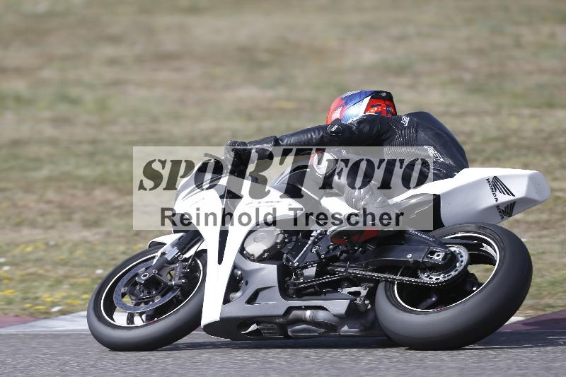 /37 09.08.2026  Pluess Motosport ADR/Freies Fahren/79
